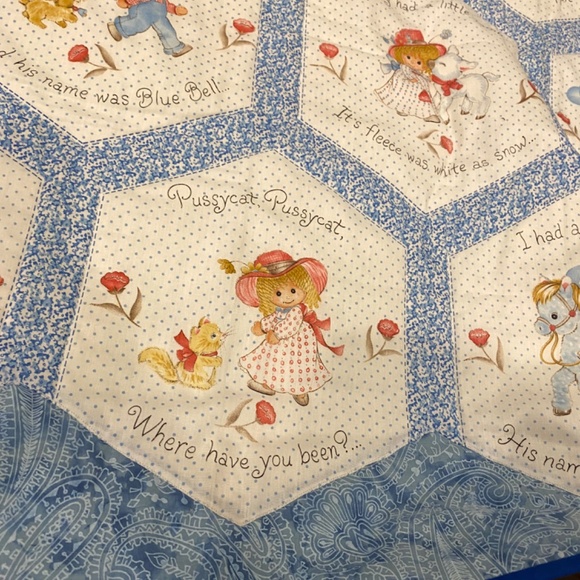 Homemade baby quilt - Picture 4 of 4